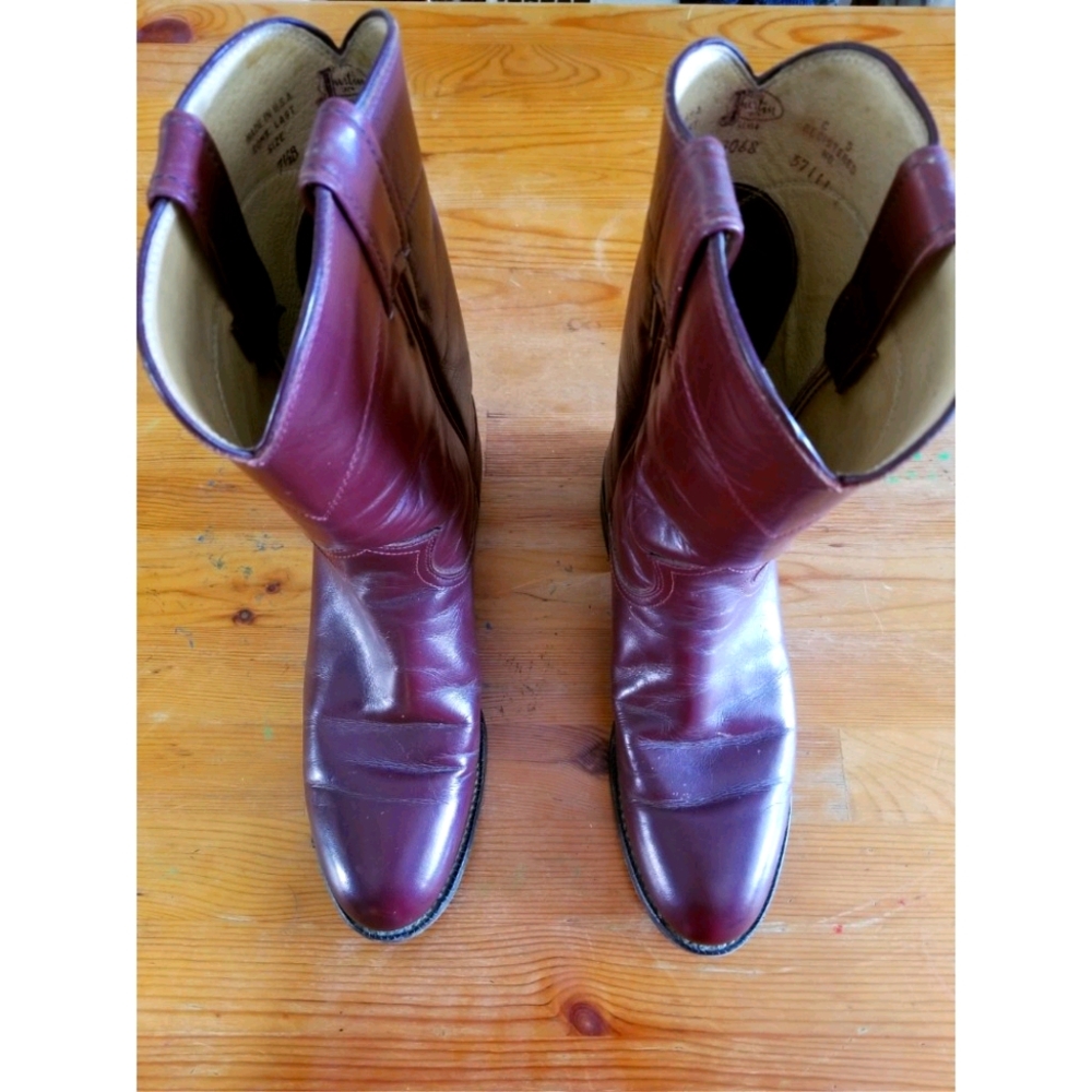 Justin's western cowboy boots